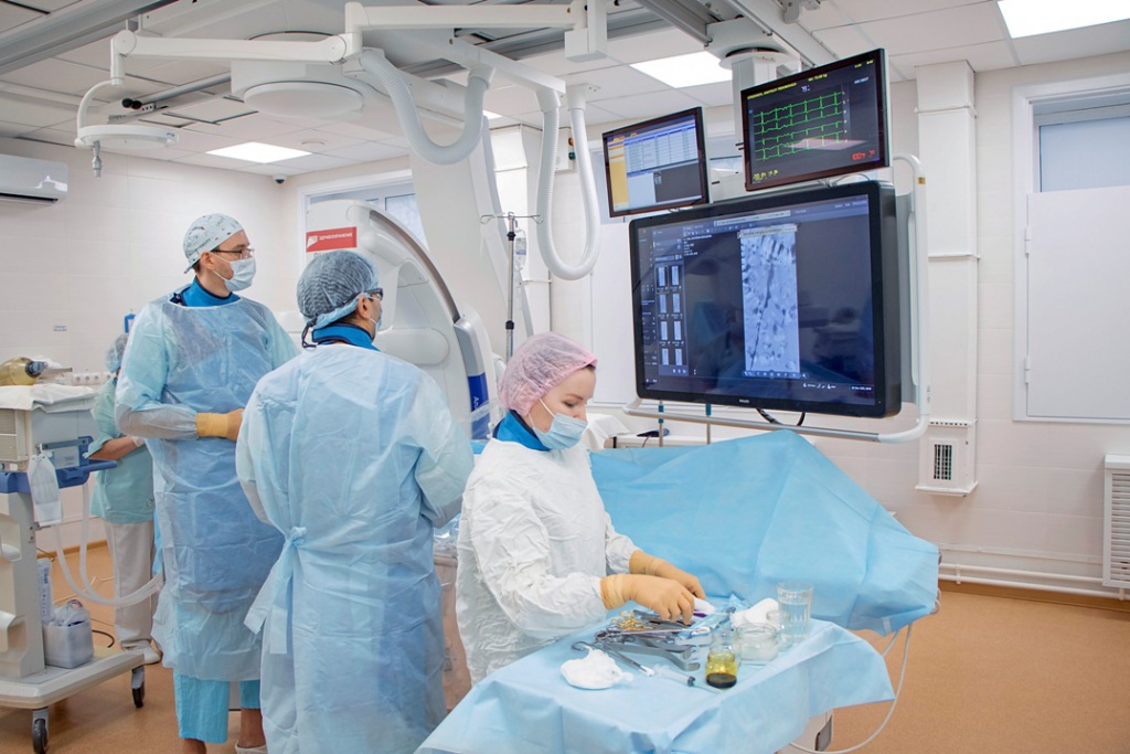 За 2022 год свыше двух тысяч пациентов получили высокотехнологичную медицинскую помощь в окружной больнице Нижневартовска