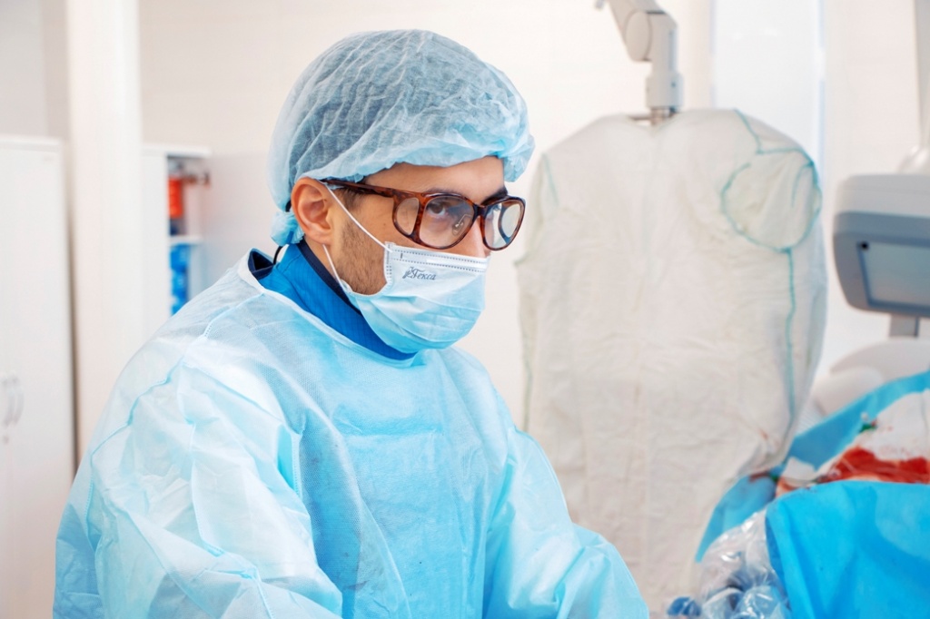 Врачи окружной больницы Нижневартовска прооперировали пациентку с критическим стенозом верхней брыжеечной артерии