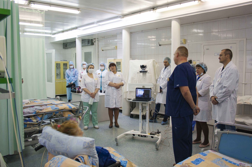 В Нижневартовской окружной клинической больнице была проведена первая телемедицинская консультация с клиническим институтом мозга