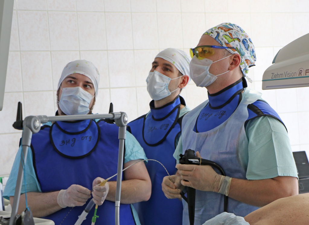Врачи окружной больницы Нижневартовска провели сложнейшую эндоскопическую операцию.