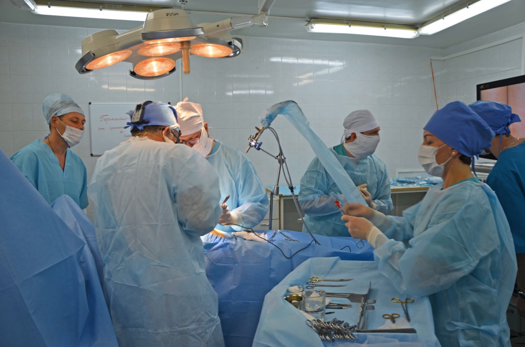 В окружной больнице Нижневартовска внедрён новый метод лечения грыж