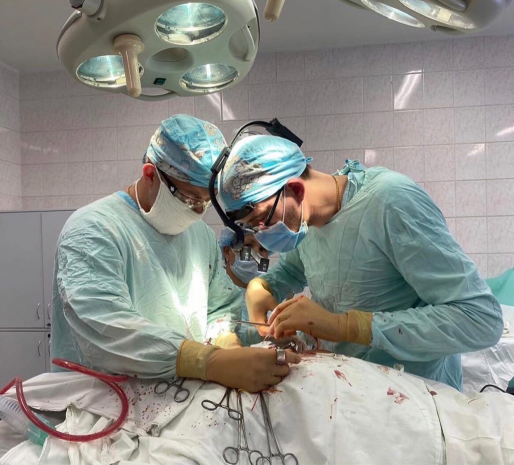 Пациентку с редкой врожденной патологией успешно прооперировали в Нижневартовской окружной клинической больнице