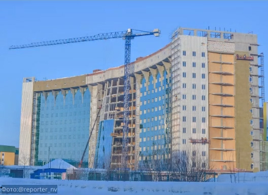 В Нижневартвоске продолжается строительство Центральной больницы на 1100 коек