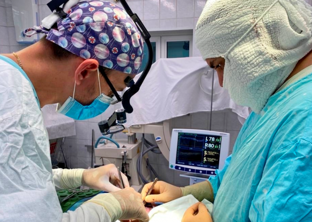 Нижневартовские сосудистые хирурги спасли руку пациентке с тромбозом