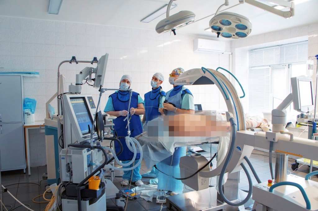 Эндоскописты окружной больницы Нижневартовска впервые прооперировали пациента с мигрировавшим стентом желчного протока