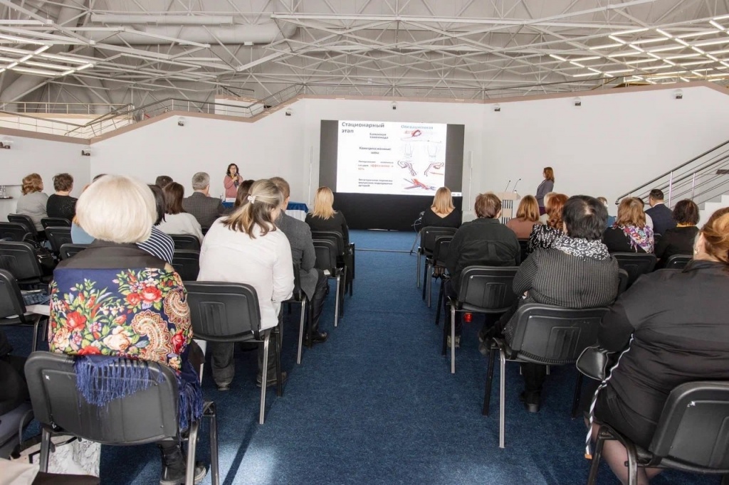 Врачи-гинекологи Нижневартовской ОКБ приняли участие в Межрегиональной конференции